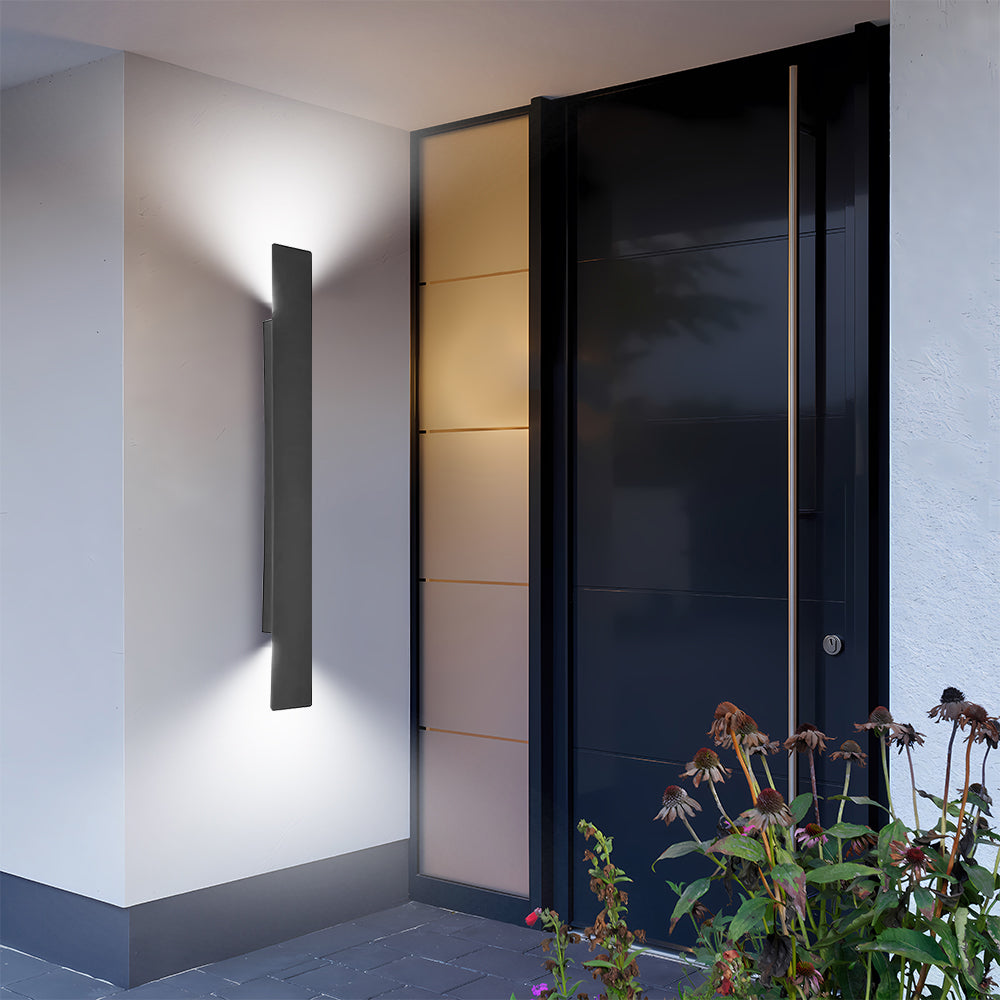 Modern IP65 Waterproof Outdoor LED Wall Light