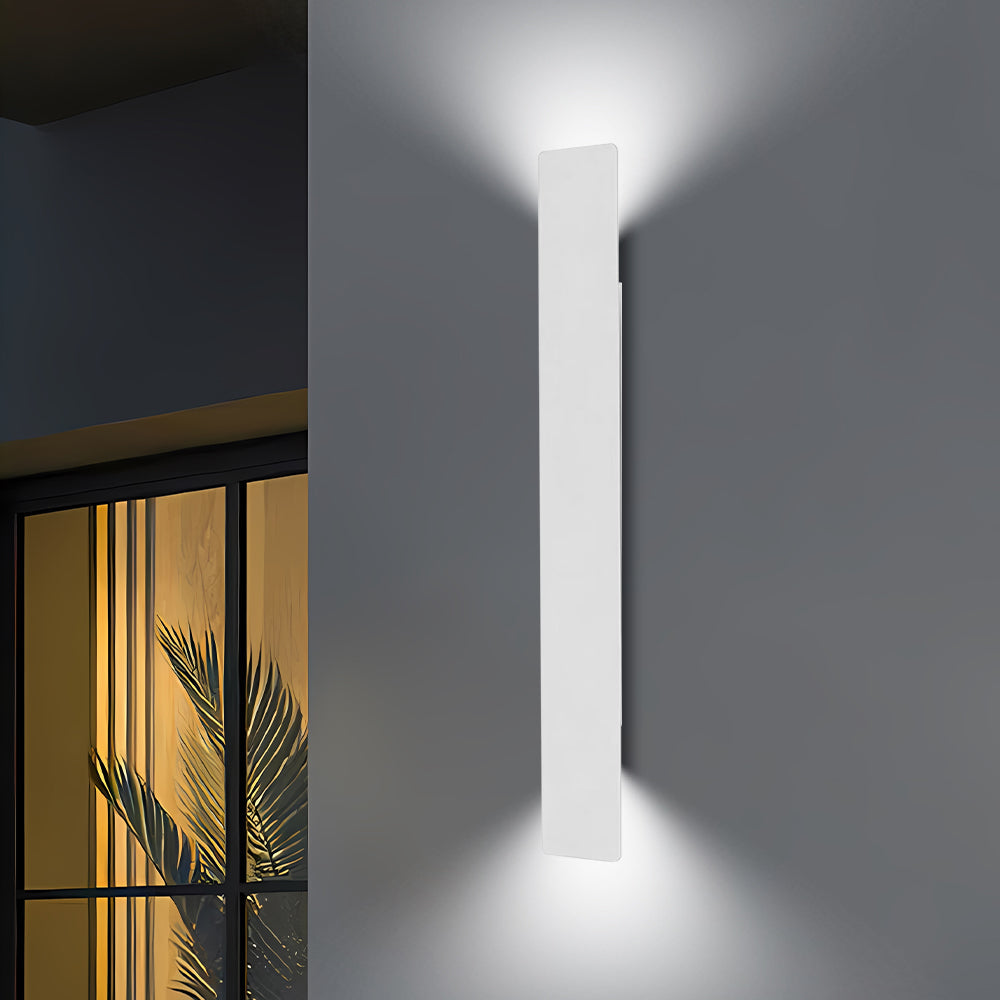 Modern IP65 Waterproof Outdoor LED Wall Light