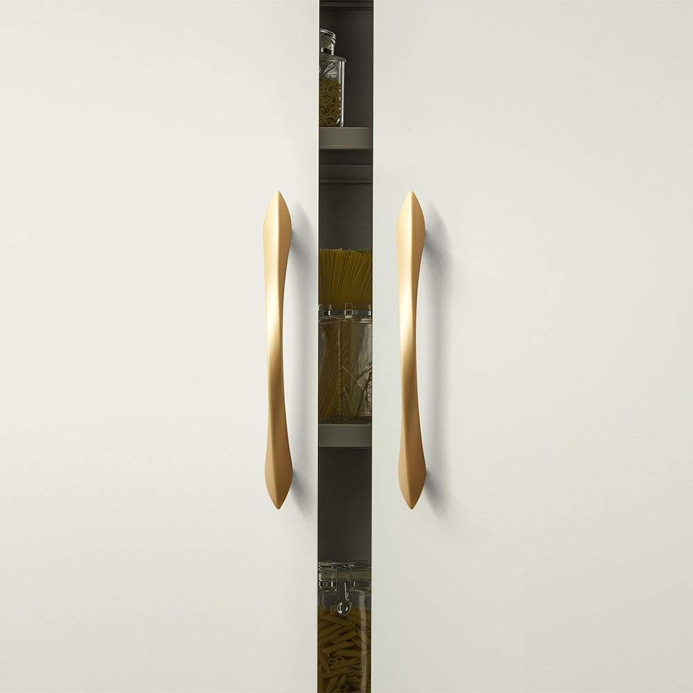 Stylish Curve Zinc Alloy Cabinet Pull Handles