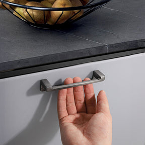 Contemporary Simple Zinc Alloy Cabinet Drawers Pulls