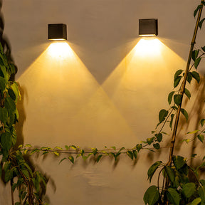 Waterproof Dusk to Dawn Automatic Night Solar Garden Lights