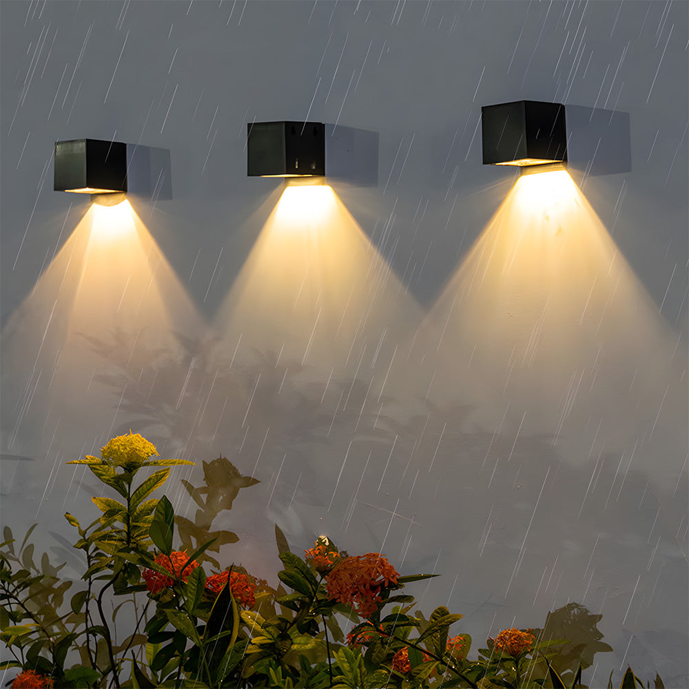 Waterproof Dusk to Dawn Automatic Night Solar Garden Lights