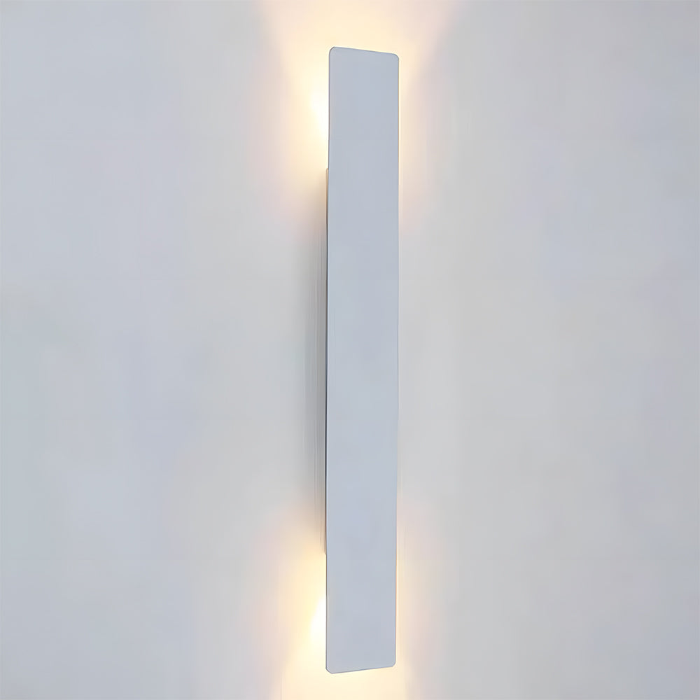 Modern IP65 Waterproof Outdoor LED Wall Light