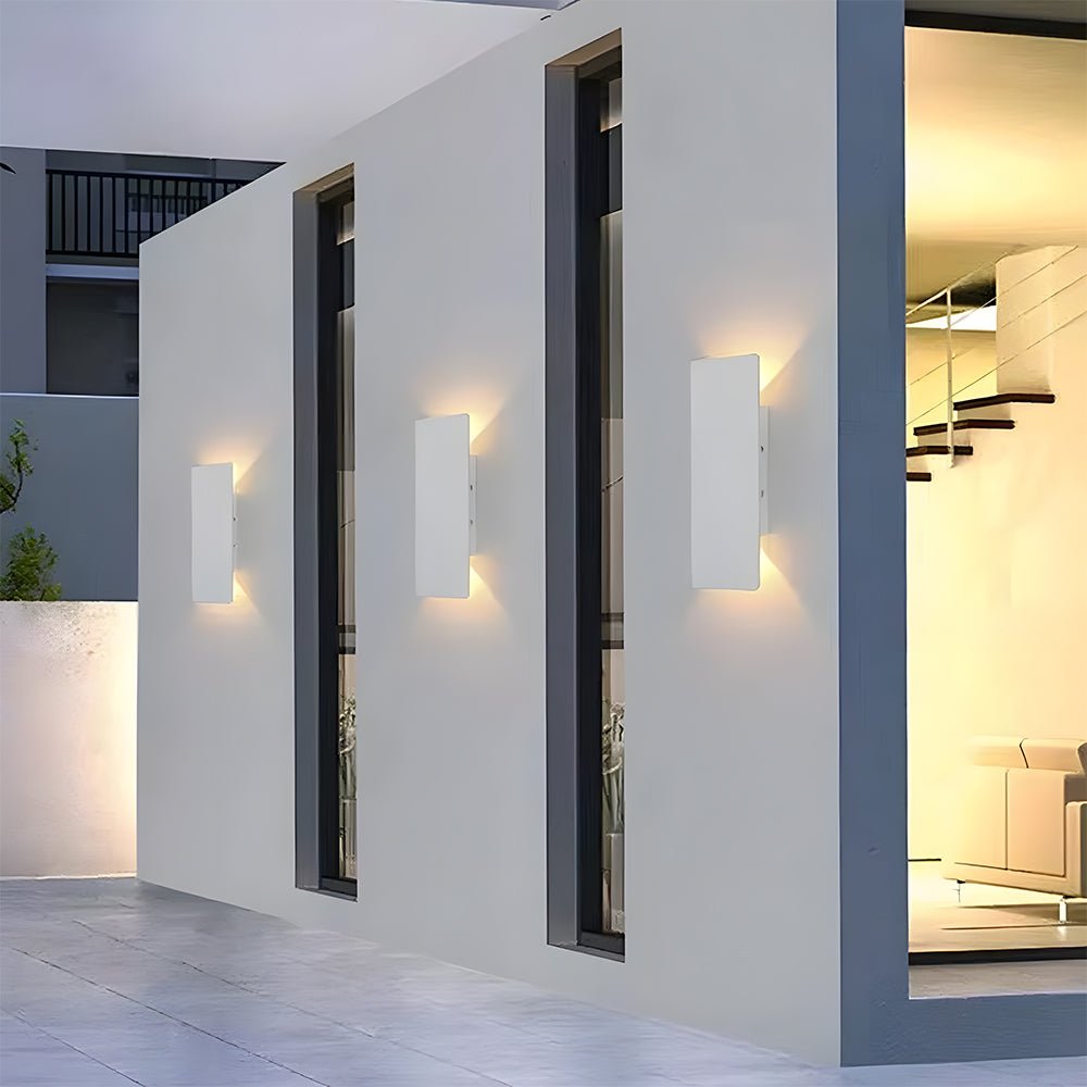 Modern IP65 Waterproof Outdoor LED Wall Light