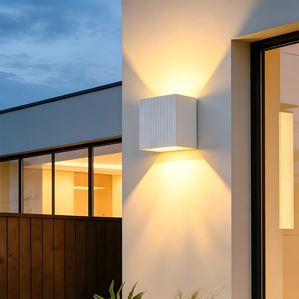 IP65 Fluted LED Up Down Outdoor Wall Light