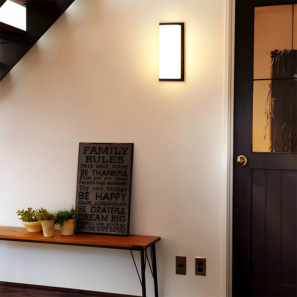 Modern Multi-faceted Light Source LED Outdoor Wall Light