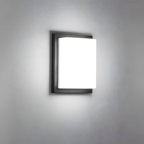 Modern Multi-faceted Light Source LED Outdoor Wall Light