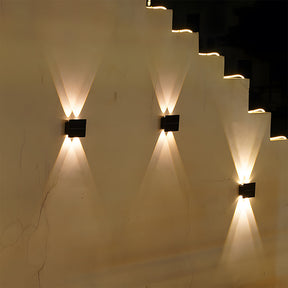 Small Outdoor Waterproof LED Wall Light with Top Bottom Beams