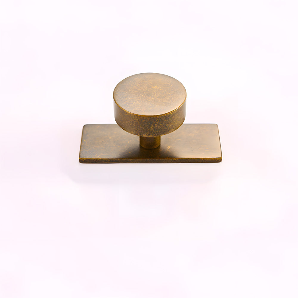 Antique Brass Cabinet Knobs & Cup Pulls