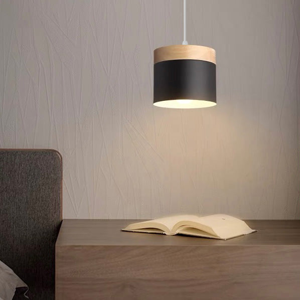 Nordic Wood Cylindrical Suspension Lamp