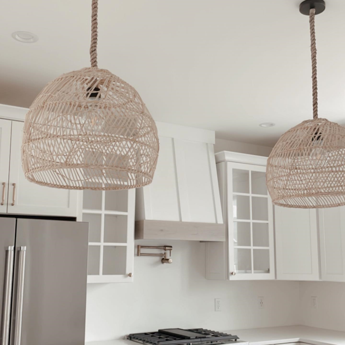 Handmade Hemp Rope Hanging Ceiling Lights Rattan Kitchen Pendant Light -Lampsmodern