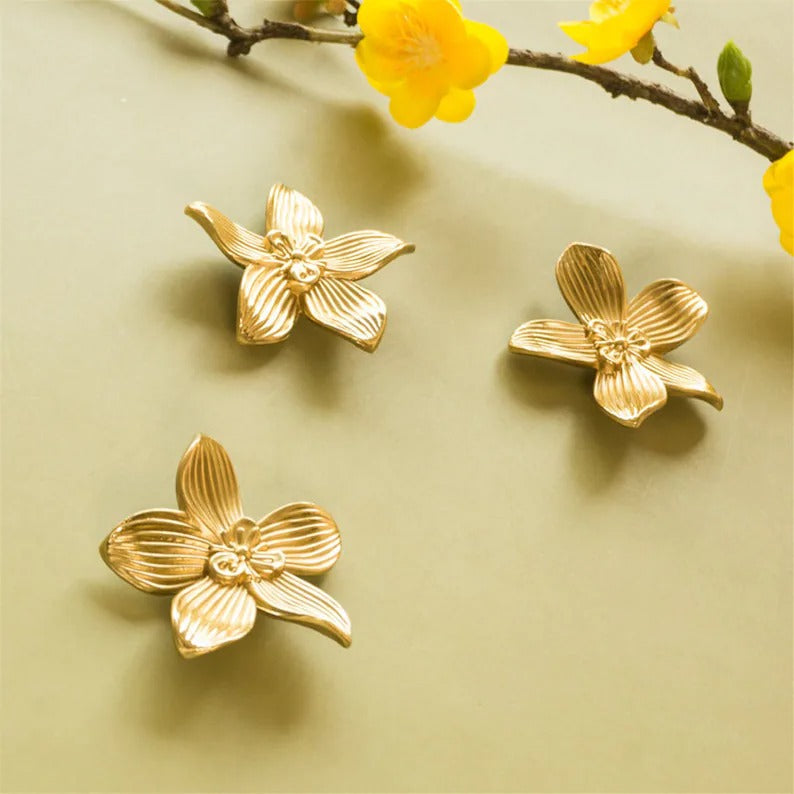 Gold Flower Brass Cabinet Knobs And Drawer Pulls