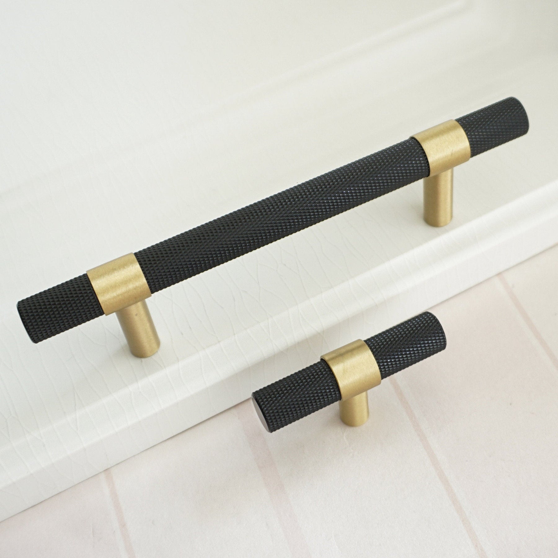 Solid Knurled Wardrobe Bar Handles